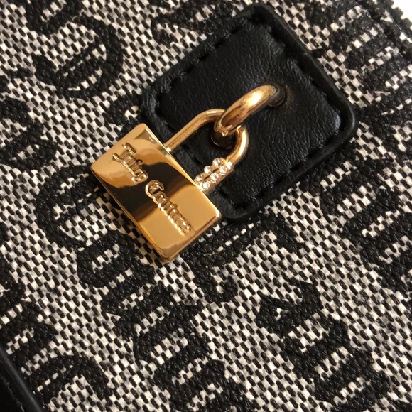 Juicy Couture Black Beige Eastside Westside Double Medium Zip Around Wallet NWT - Picture 6 of 16